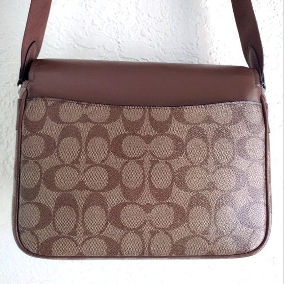 COACH Signature Pace Bag CR131 Khaki - Picture 10 of 17